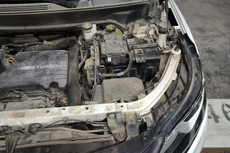 Used Chevrolet Equinox 2018 535T Automatic Chijie Edition Engine Bay Left