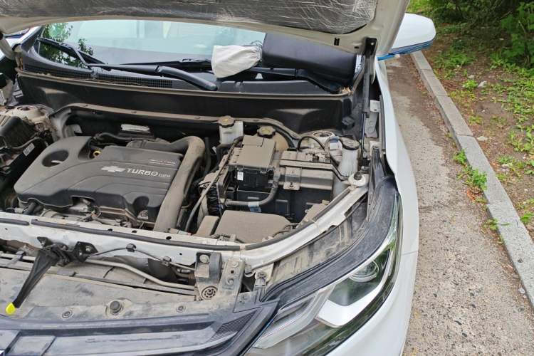 Used Chevrolet Equinox 2018 535T Automatic YuJie Edition Engine Bay Left