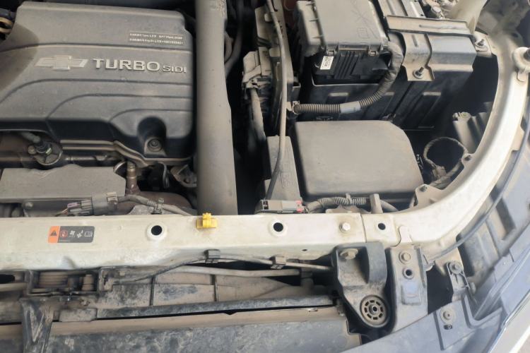 Used Chevrolet Equinox 2018 535T Automatic Chijie Edition Engine Bay Left