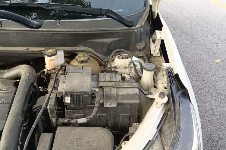 Used Chevrolet Equinox 2018 535T Automatic YuJie Edition Engine Bay Left