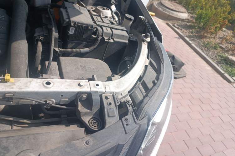 Used Chevrolet Equinox 2018 535T Automatic Chijie Edition Engine Bay Left