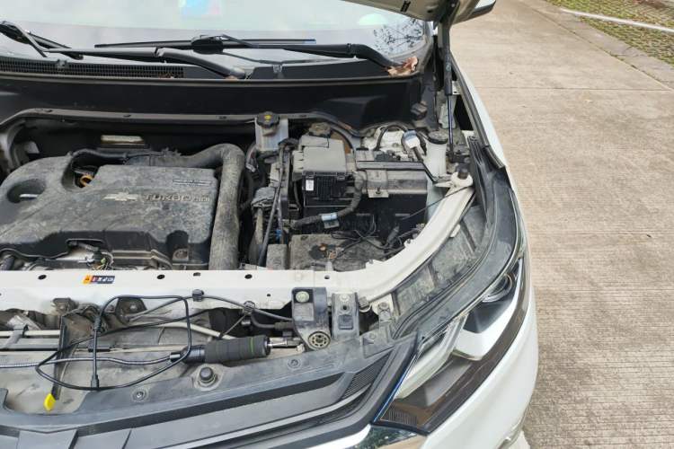 Used Chevrolet Equinox 2018 535T Automatic Chijie Edition Engine Bay Left