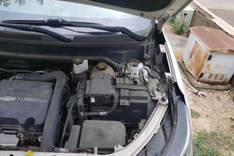 Used Chevrolet Equinox 2018 535T Automatic Lingjie Edition Engine Bay Left