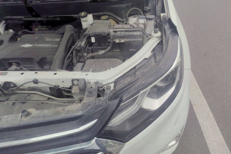 Used Chevrolet Equinox 2018 535T Automatic Chijie Edition Engine Bay Left