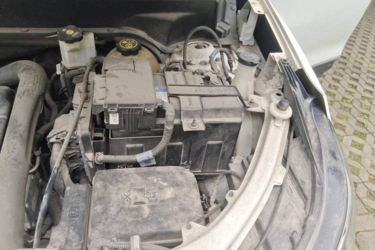 Used Chevrolet Equinox 2018 535T Automatic YuJie Edition Engine Bay Left