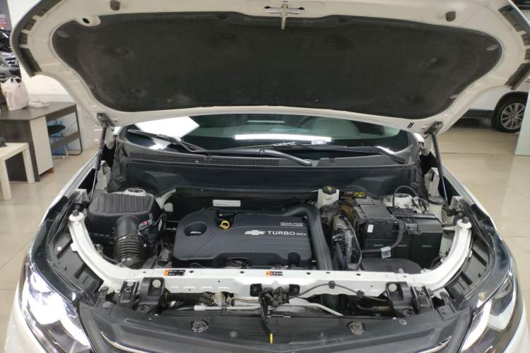 Used Chevrolet Equinox 2018 535T Automatic Chijie Edition Engine Bay