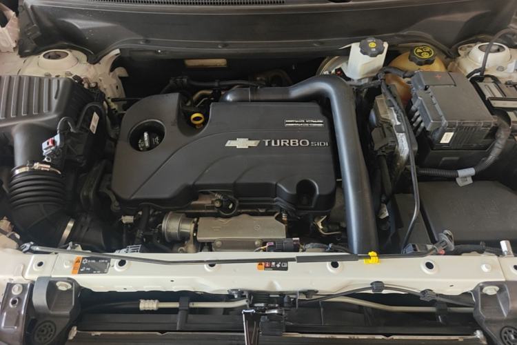 Used Chevrolet Equinox 2018 535T Automatic Chijie Edition Engine Bay