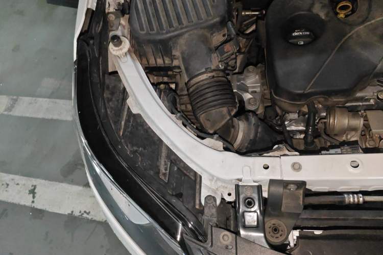 Used Chevrolet Equinox 2018 535T Automatic YuJie Edition Engine Bay Right