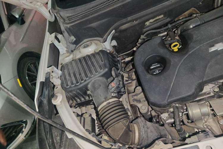 Used Chevrolet Equinox 2018 535T Automatic YuJie Edition Engine Bay Right