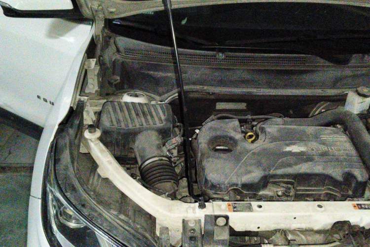 Used Chevrolet Equinox 2018 535T Automatic YuJie Edition Engine Bay Right
