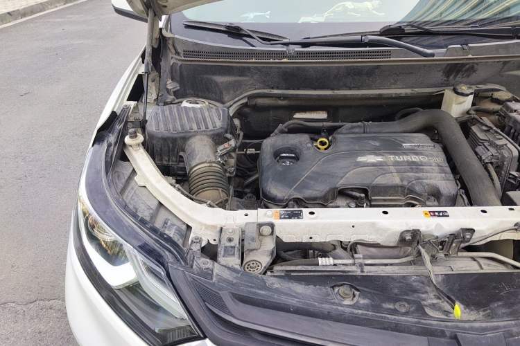 Used Chevrolet Equinox 2018 535T Automatic YuJie Edition Engine Bay Right