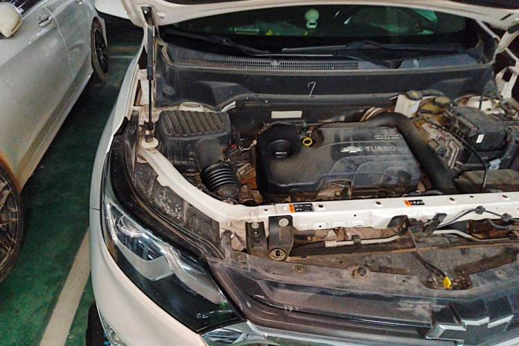 Used Chevrolet Equinox 2018 535T Automatic Chijie Edition Engine Bay Right