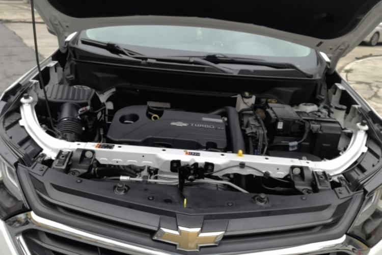 Used Chevrolet Equinox 2018 535T Automatic YuJie Edition Engine Bay