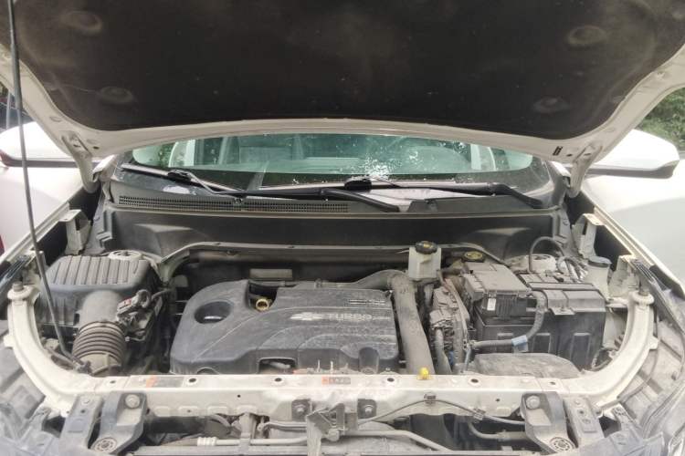 Used Chevrolet Equinox 2018 535T Automatic YuJie Edition Engine Bay