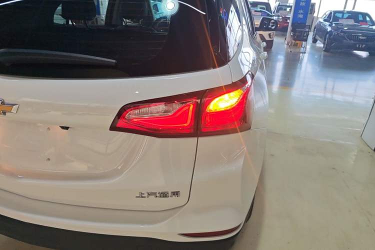 Used Chevrolet Equinox 2018 535T Automatic Chijie Edition Exterior 3