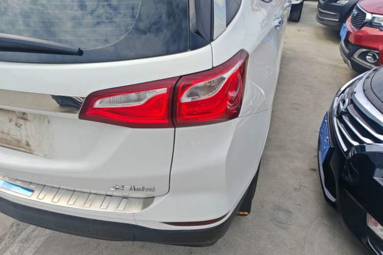 Used Chevrolet Equinox 2018 535T Automatic Chijie Edition Exterior 3