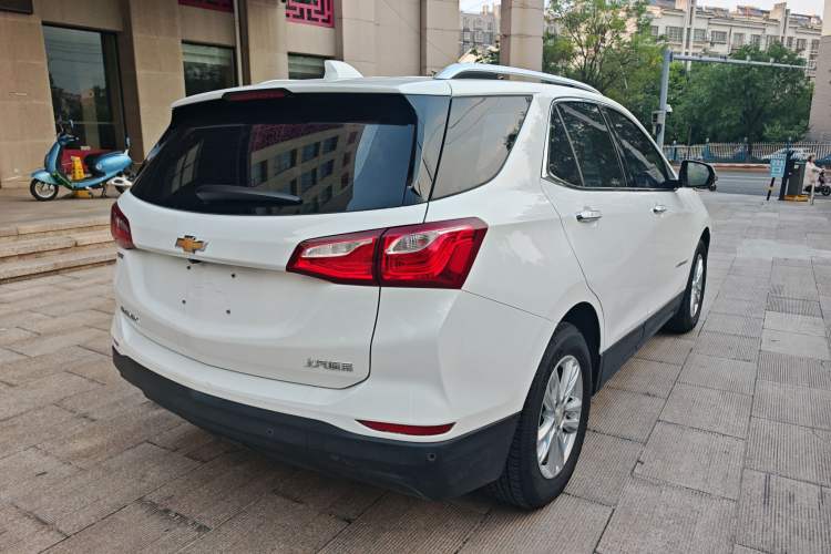 Used Chevrolet Equinox 2018 535T Automatic YuJie Edition Exterior 3