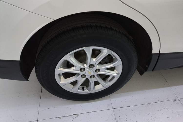 Used Chevrolet Equinox 2018 535T Automatic Lingjie Edition Exterior 5