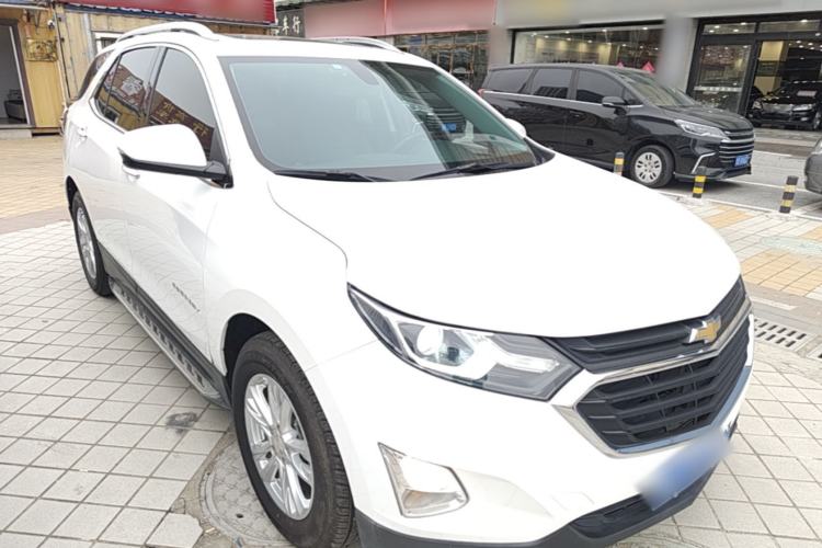 Used Chevrolet Equinox 2018 535T Automatic YuJie Edition Front Right 45 Deg