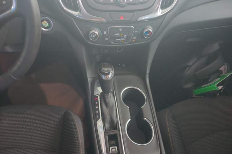 Used Chevrolet Equinox 2018 535T Automatic Chijie Edition Gear Lever