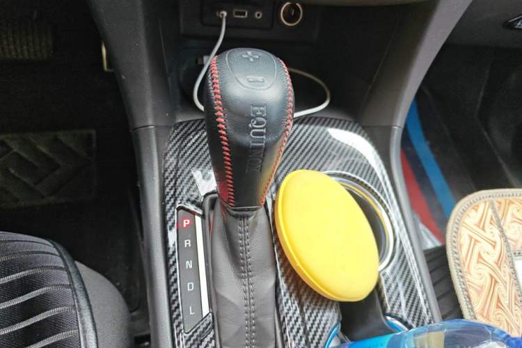 Used Chevrolet Equinox 2018 535T Automatic YuJie Edition Gear Lever