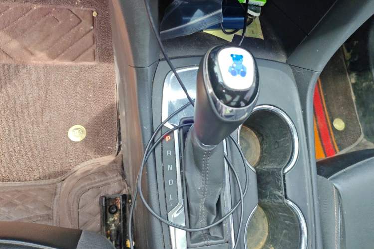 Used Chevrolet Equinox 2018 535T Automatic YuJie Edition Gear Lever