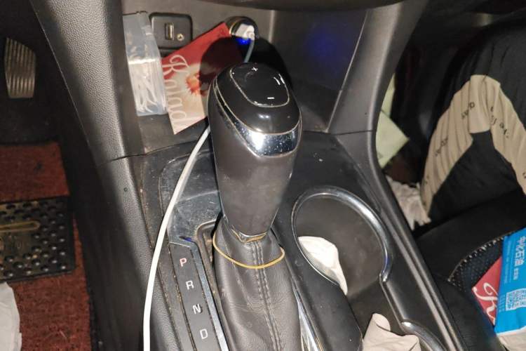 Used Chevrolet Equinox 2018 535T Automatic YuJie Edition Gear Lever