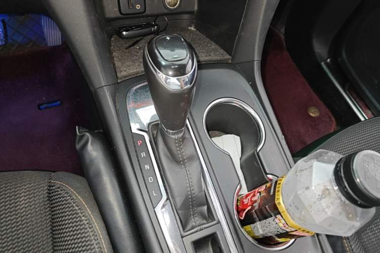 Used Chevrolet Equinox 2018 535T Automatic Chijie Edition Gear Lever