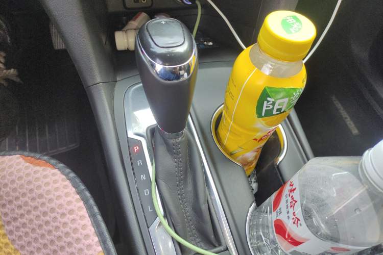 Used Chevrolet Equinox 2018 535T Automatic Chijie Edition Gear Lever