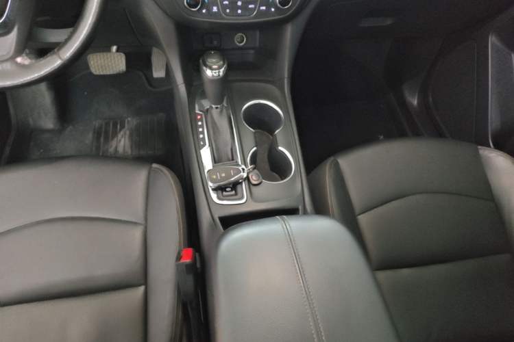 Used Chevrolet Equinox 2018 535T Automatic YuJie Edition Gear Lever