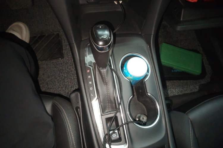 Used Chevrolet Equinox 2018 535T Automatic YuJie Edition Gear Lever