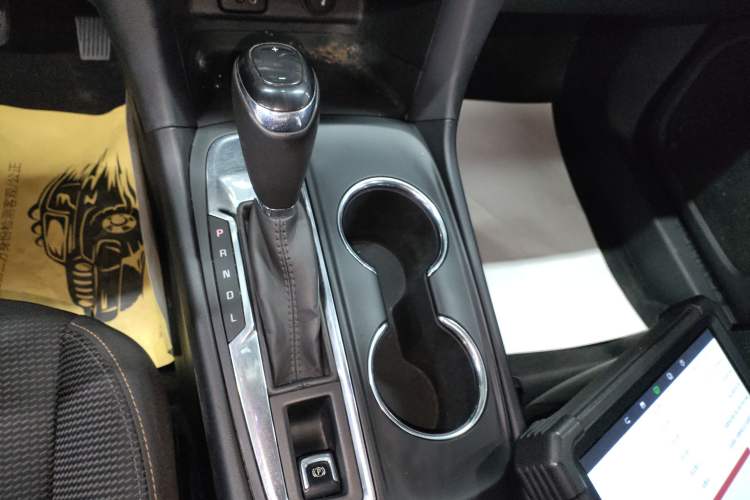Used Chevrolet Equinox 2018 535T Automatic Chijie Edition Gear Lever