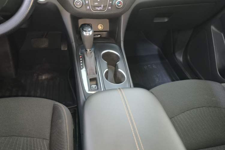Used Chevrolet Equinox 2018 535T Automatic Lingjie Edition Gear Lever