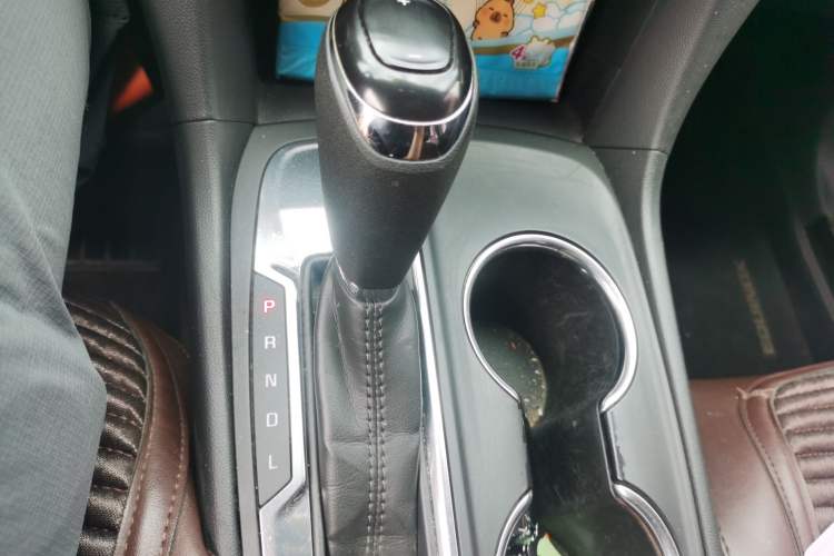 Used Chevrolet Equinox 2018 535T Automatic Lingjie Edition Gear Lever