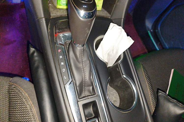 Used Chevrolet Equinox 2018 535T Automatic Chijie Edition Gear Lever
