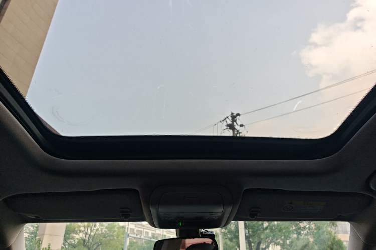 Used Chevrolet Equinox 2018 535T Automatic YuJie Edition Headliner