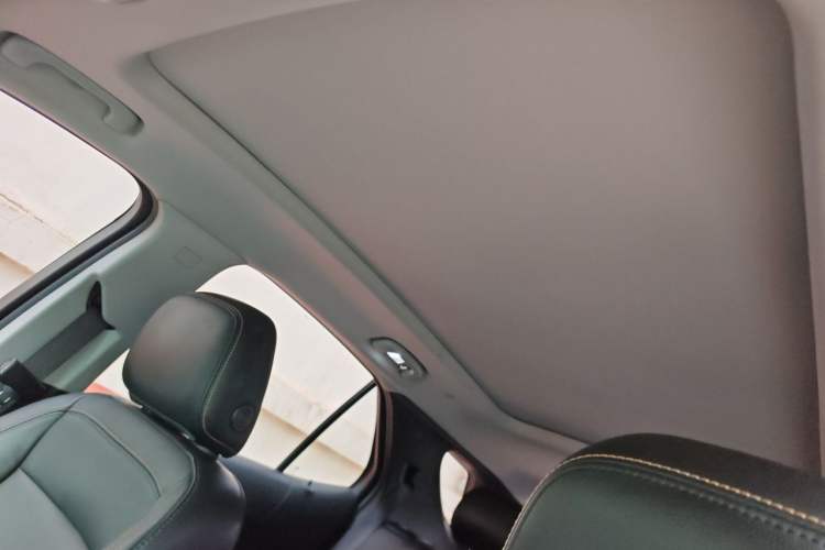 Used Chevrolet Equinox 2018 535T Automatic YuJie Edition Headliner