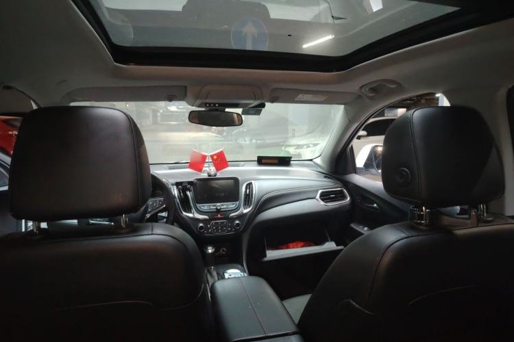 Used Chevrolet Equinox 2018 535T Automatic YuJie Edition Headliner