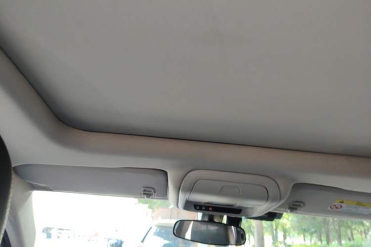 Used Chevrolet Equinox 2018 550T Automatic All-Wheel-Drive Explorer Edition Headliner