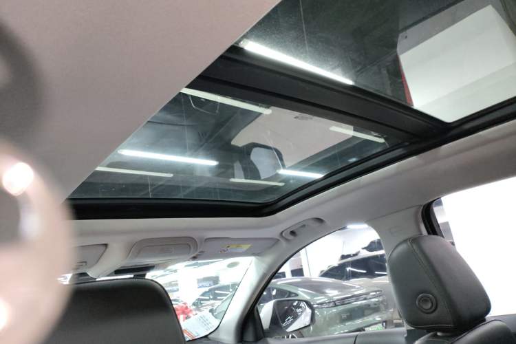 Used Chevrolet Equinox 2018 535T Automatic Chijie Edition Headliner