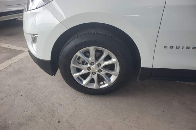Used Chevrolet Equinox 2018 535T Automatic Chijie Edition Left Front Wheel Hub