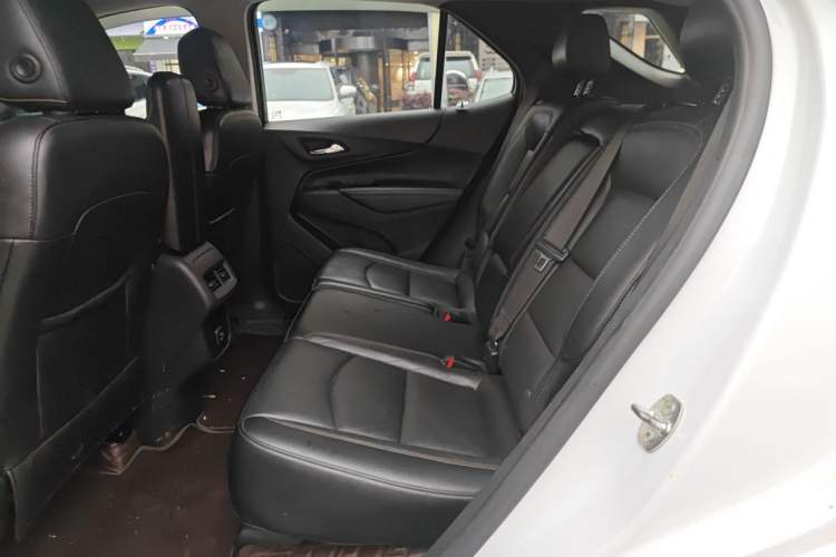 Used Chevrolet Equinox 2018 535T Automatic YuJie Edition Left Rear Seat