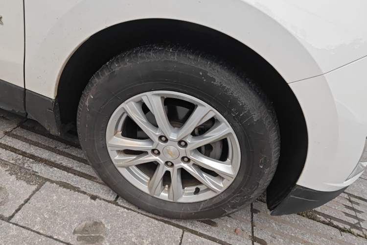 Used Chevrolet Equinox 2018 535T Automatic YuJie Edition Right Front Wheel Hub