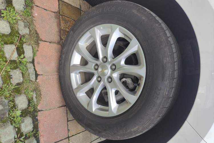 Used Chevrolet Equinox 2018 535T Automatic Chijie Edition Right Front Wheel Hub