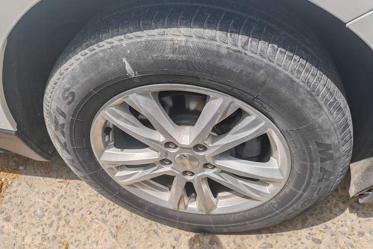 Used Chevrolet Equinox 2018 535T Automatic YuJie Edition Right Front Wheel Hub