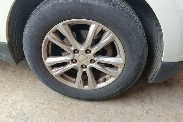 Used Chevrolet Equinox 2018 535T Automatic YuJie Edition Right Front Wheel Hub