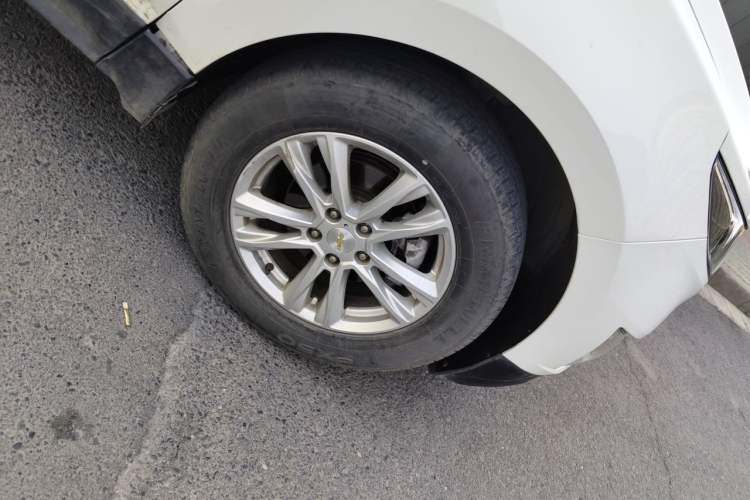 Used Chevrolet Equinox 2018 535T Automatic YuJie Edition Right Front Wheel Hub