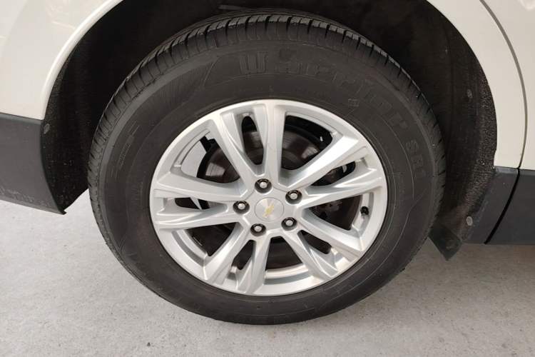 Used Chevrolet Equinox 2018 535T Automatic YuJie Edition Right Rear Wheel Hub
