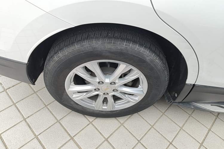 Used Chevrolet Equinox 2018 535T Automatic YuJie Edition Right Rear Wheel Hub