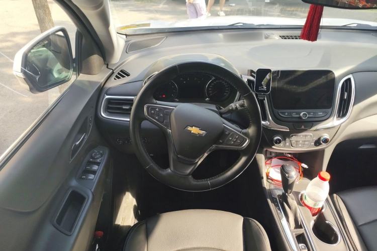 Used Chevrolet Equinox 2018 535T Automatic YuJie Edition Steering Wheel